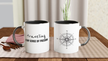 Travel Is Freedom – Tazza  con Frase Motivazionale e Bussola – Mug Minimal per Amanti dell’Esplorazione e dei Viaggi